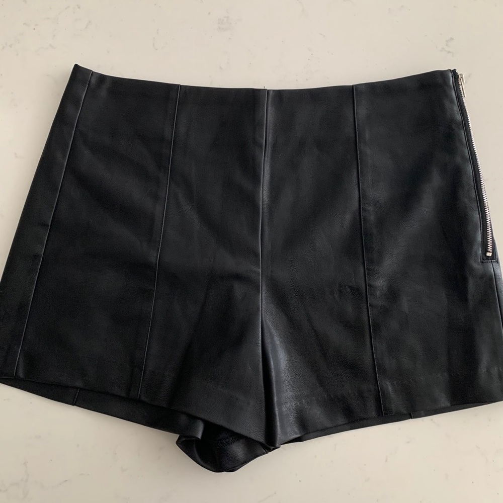 Faux Leather Shorts with Side Zipper
